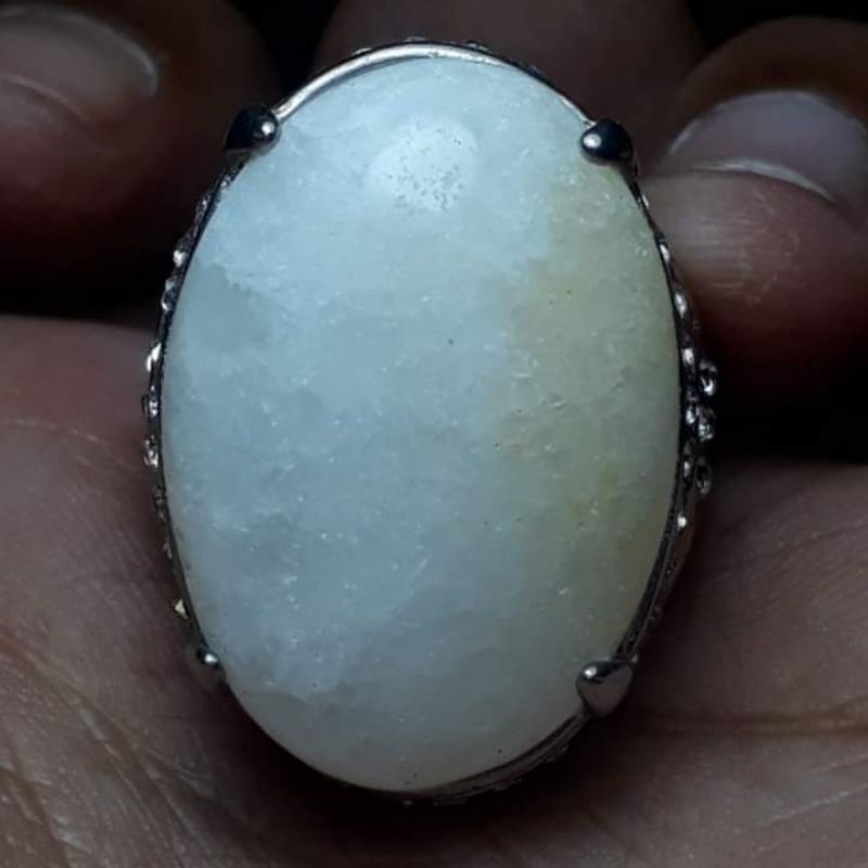 CINCIN BATU MANI GAJAH JALAN DI AIR KUALITAS SUPER ISTIMEWA