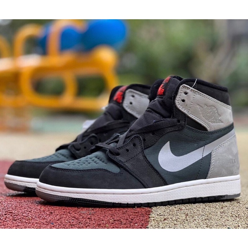 SEPATU NIKE JORDAN 1 GORETEX