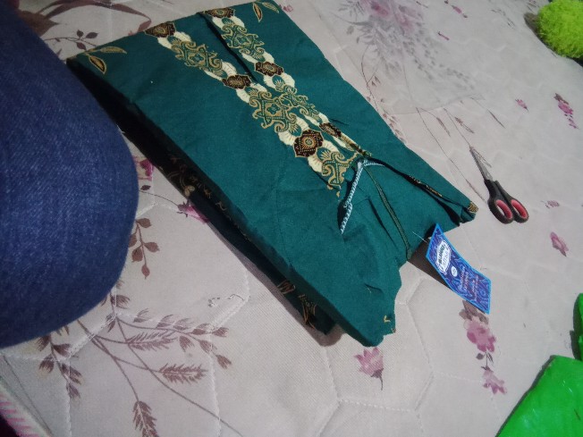 Grosir Terlaris Genes Jelita Tunic Navbor Yelbor Whitbor Creambor Tunik Batik Modern Hrb041