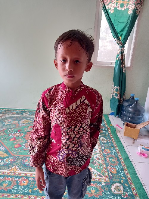 Kemeja Batik Slimfit Couple Ayah Anak Warna Merah Pink Lengan Panjang