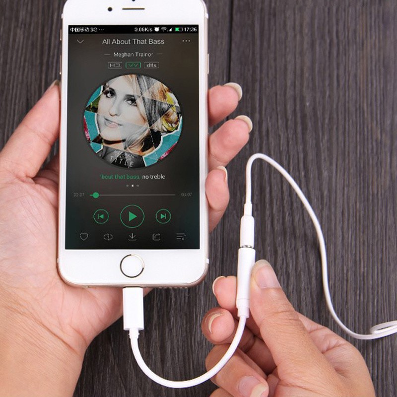 tempat earphone iphone 7 plus
