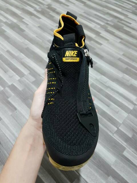 vapormax flyknit zipper