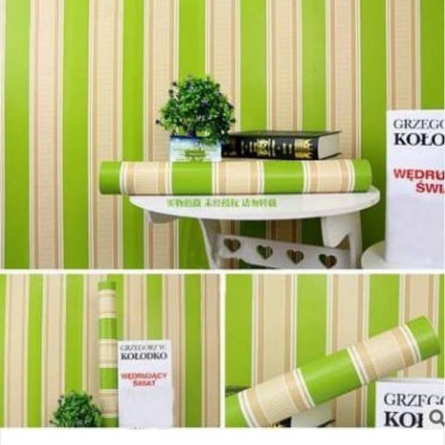 WALLPAPER DINDING MOTIF SALUR HIJAU GARIS 10m x 45cm