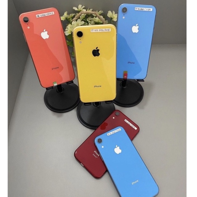 APPLE iPhone Xr 128/ 64GB second fullset no minus -All operator-1