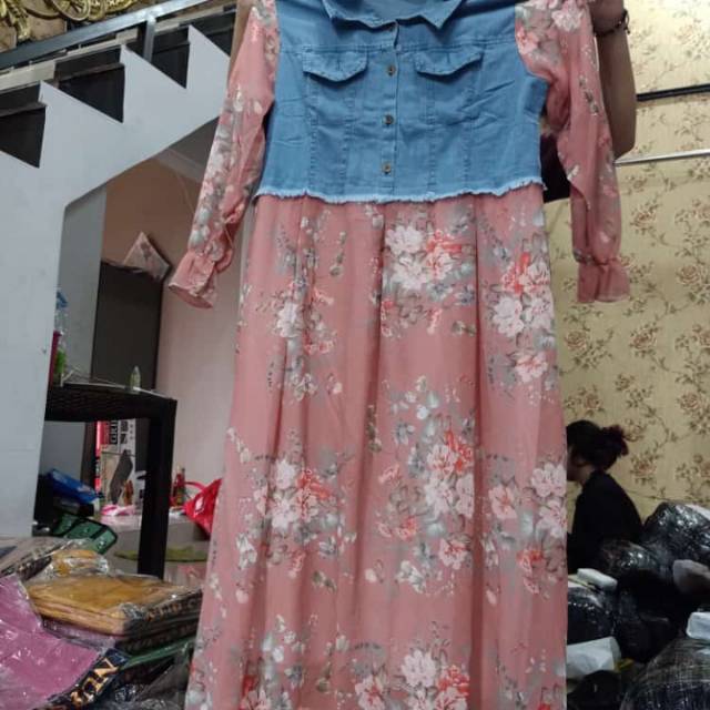 Gamis motif bunga kombinasi jeans
