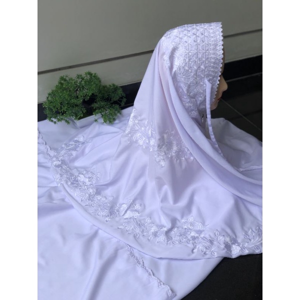 Mukena Lajuran Dewasa Bordir Putih