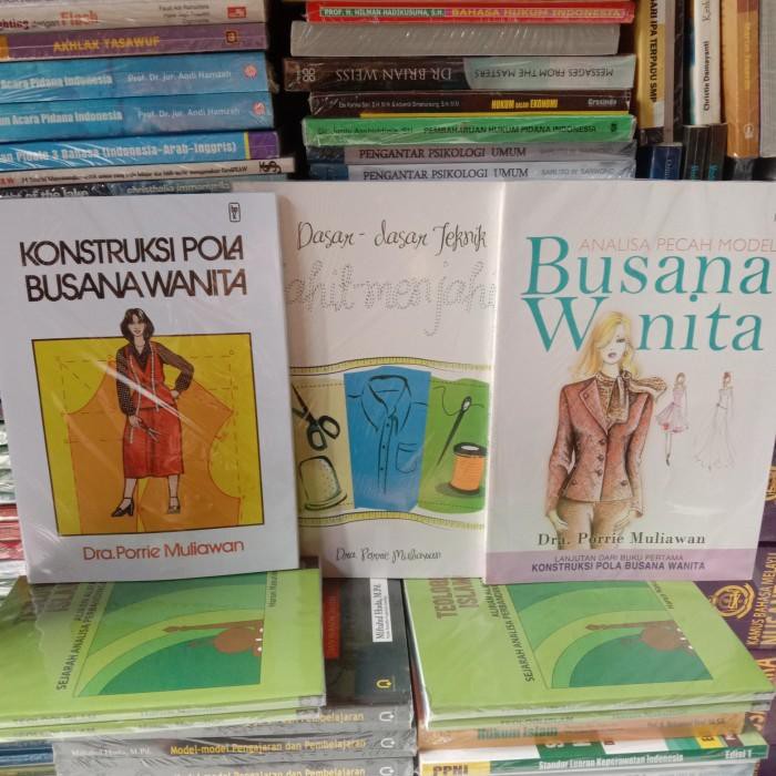 

Livro/ 1Set Buku Konstruksi Pola Busana Wanita
