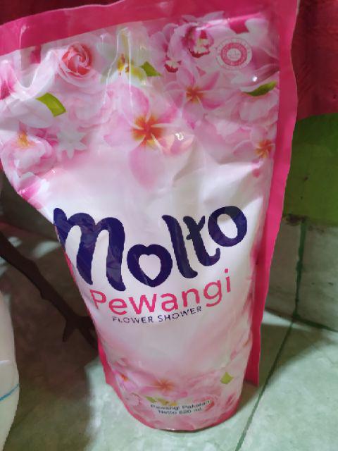 Molto Pewangi 900ml