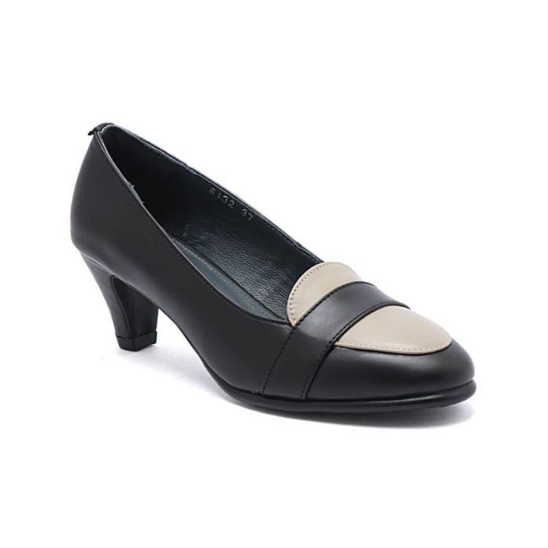 sepatu kerja/pantofel wanita Buccheri hak 5 cm