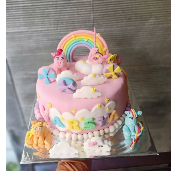 

kue ulang tahun poni