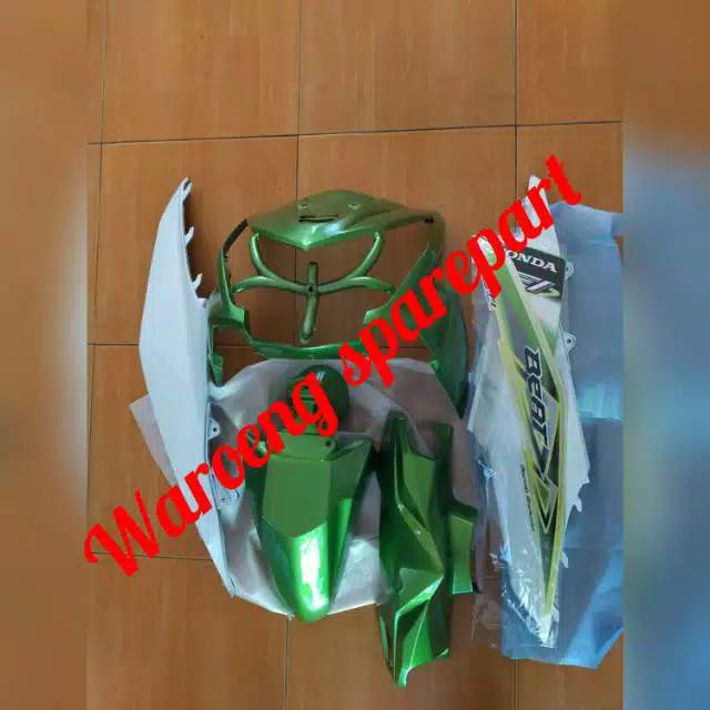 Cover full body halus honda beat FI 2013-2014 (warna hijau putih plus sticker)