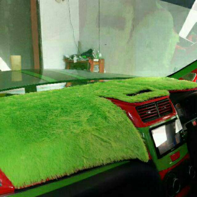Alas dashboard mobil new avanza veloz/xenia bentuk sesuai dashboard bulu rasfur free perekat