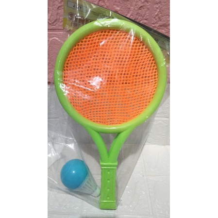 mainan raket badminton dan tennis