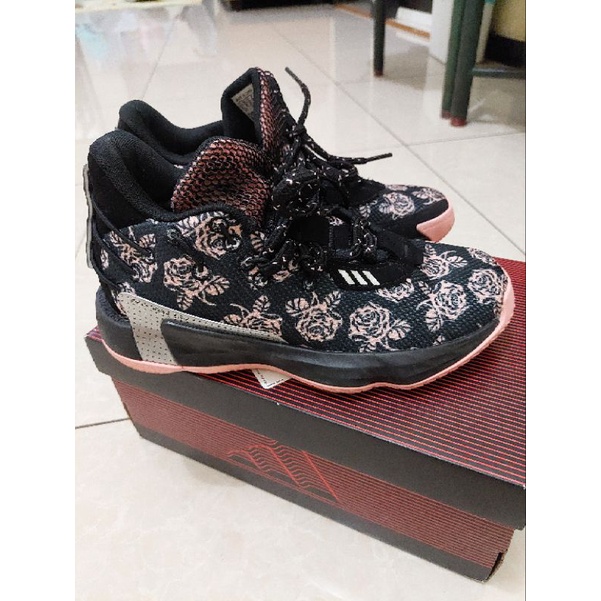 BARU SEPATU BASKET ADIDAS ORIGINAL DAME 7 J ROSE CITY BLACK PINK FZ5453 cblack/glopnk/slvmt/noiess/r