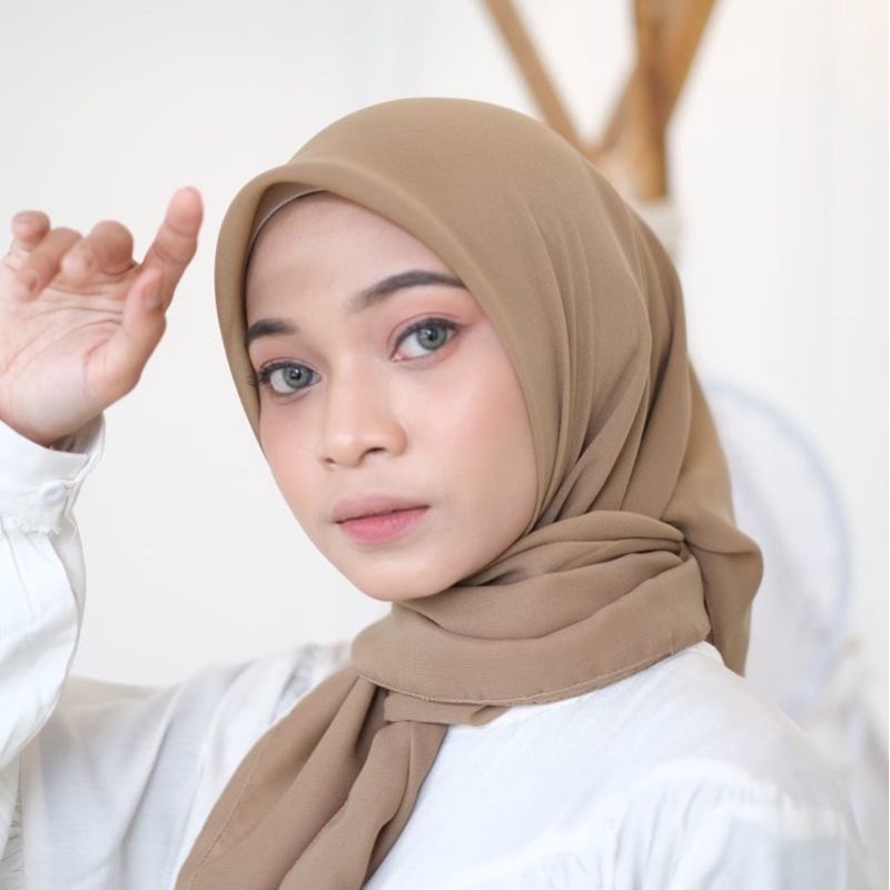 hijab segi 4 bella laser/hijab instan polycottoon lasercut/Khimar instan/jilbab instan/110x110cm-mocca