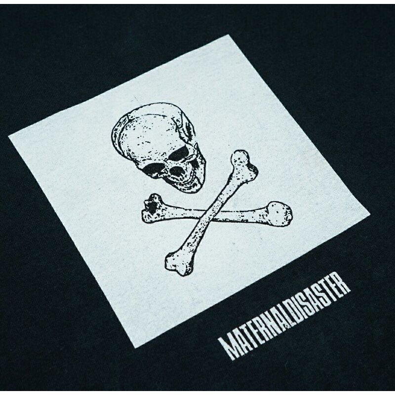 MATERNAL DISASTER TSHIRT ( SCARE BLACK)