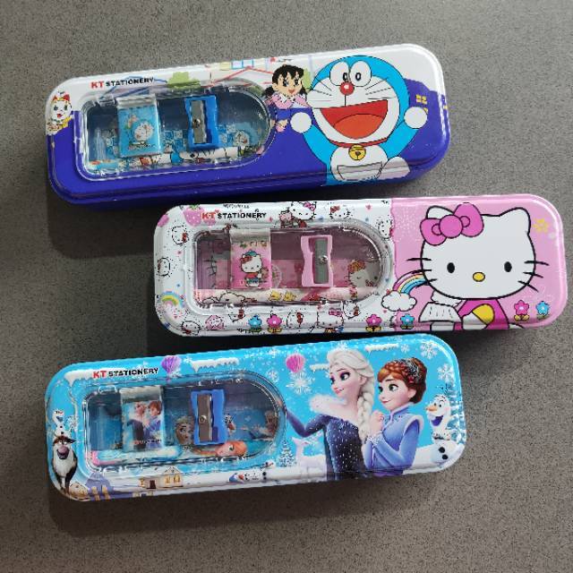 

Tempat Pensil + isi Full Set Lengkap Pensil Serutan dll