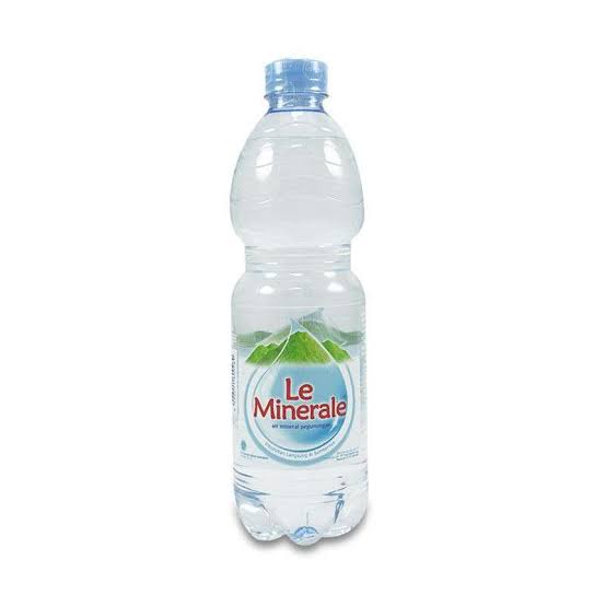 

Air Mineral Le Minerale 600 ml