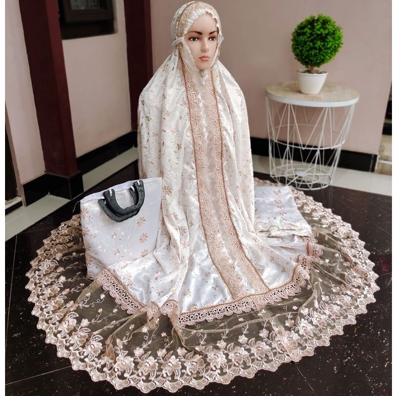 MUKENA BORDIR SUTRA PARIS PRADA RENDA CANTIK SILKY ADEM MEWAH FARADISA MUKENAFARADISA JUMBO BESAR AD