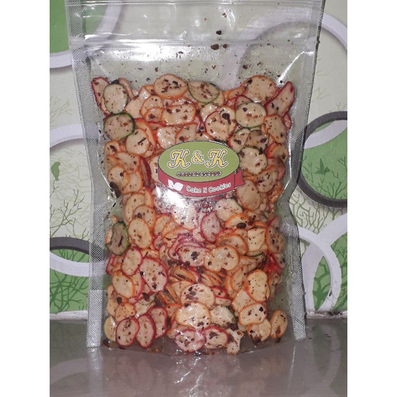 

kerupuk seblak pedas 250gran