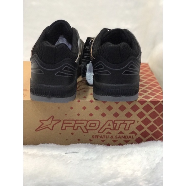 Sepatu sneakers PROATT VIL 70 2wrn sz37-40