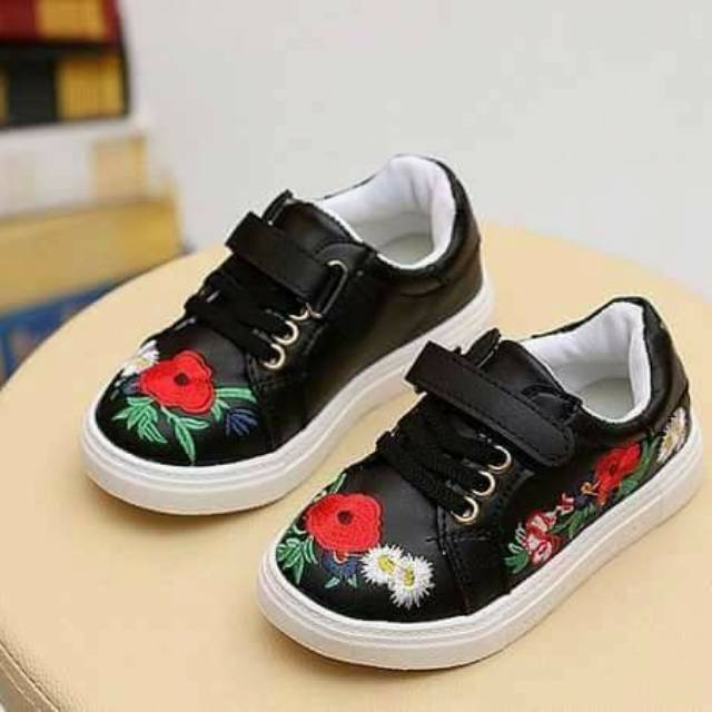 Shoes gucci flower / SEPATU ANAK