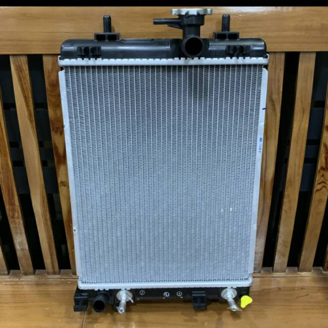 RADIATOR DAIHATSU AYLA-AGYA MATIC 1000cc ORIGINAL ASTRA