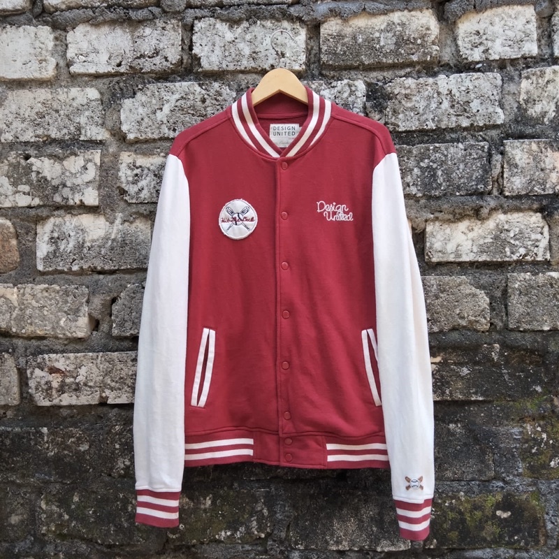 Jacket Varsity Design United