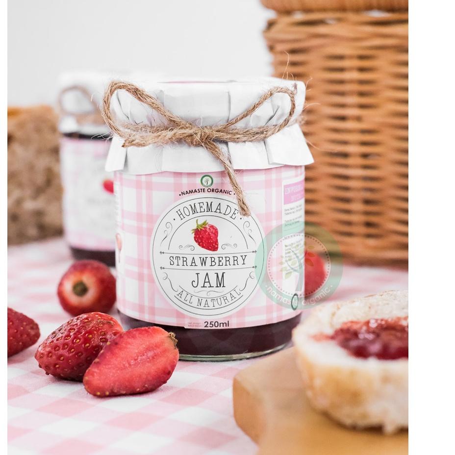 

Kepuasan Belanja-- HOMEMADE STRAWBERRY JAM - MADE WITH REAL STRAWBERRY N RAW HONEY 250ML