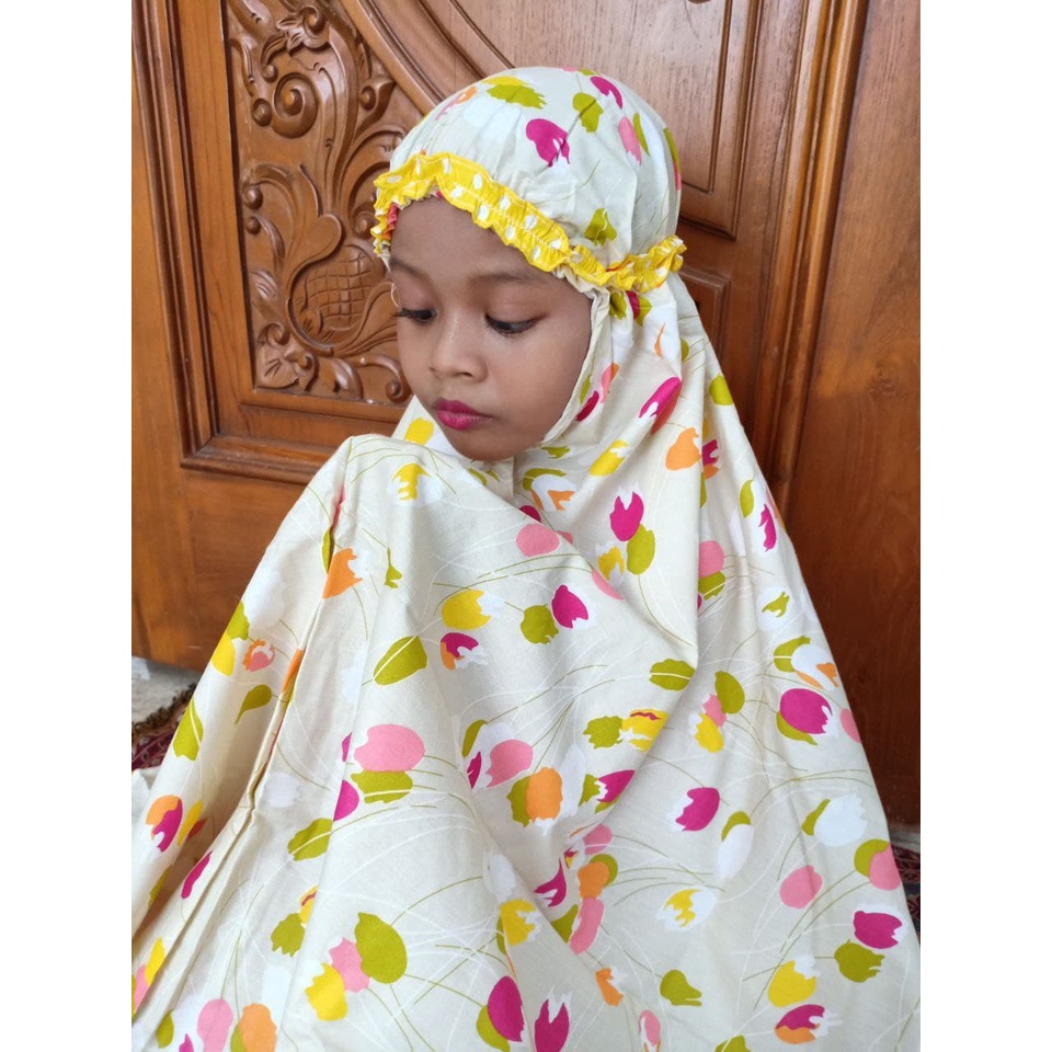 Mukena Motif Terbaru Mukena Anak Motif Bungan Tulip Variasi Mukena Tali Karet