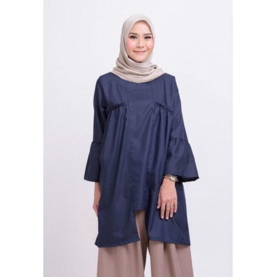 preloved ZM gaizka navy tunik by zaskia mecca