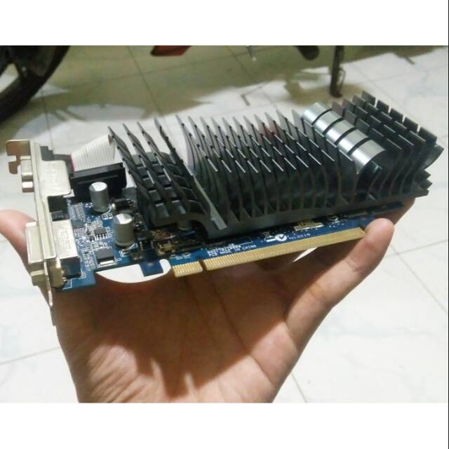 Vga Card Asus Nvidia EN 210 Silent 1G 64 Bit Ddr3