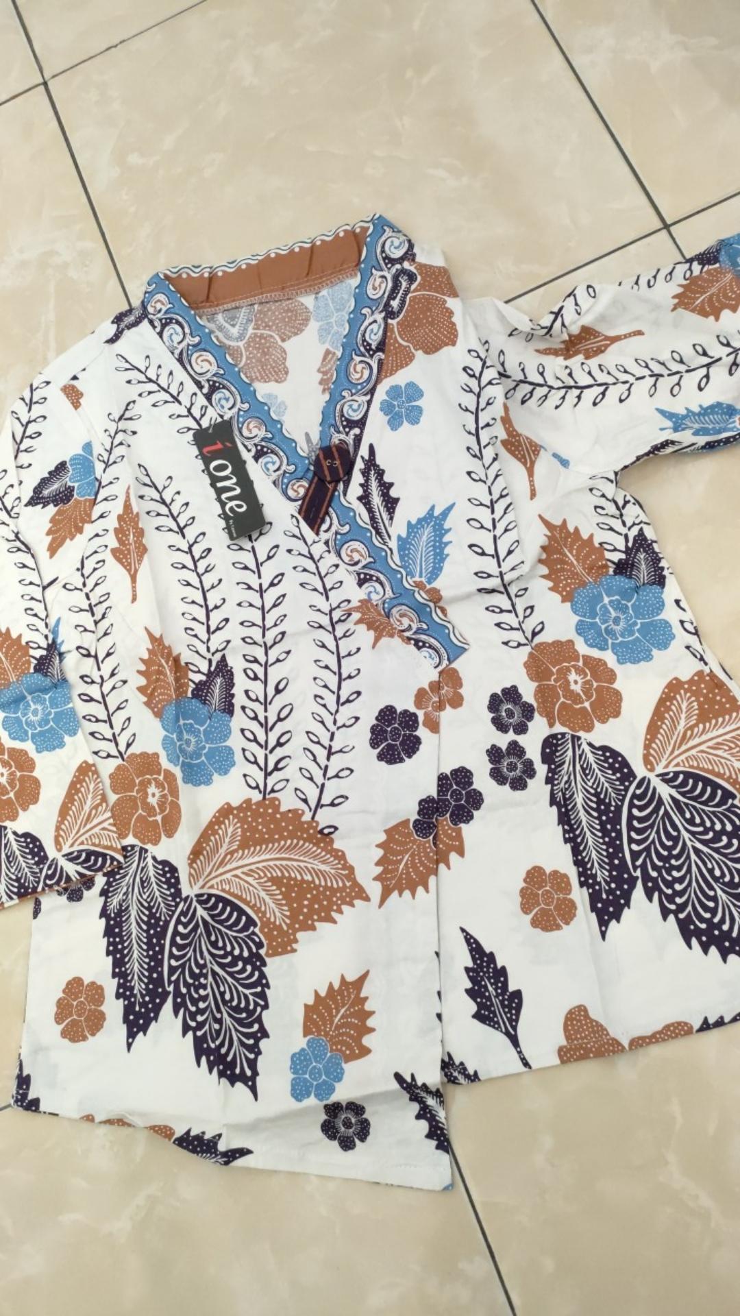 Aria - Long Kyoto Top / Atasan Batik Wanita Lengan Panjang