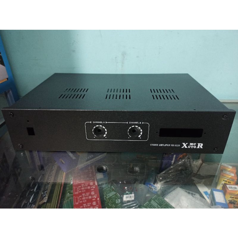 BOX POWER AMPLIFIER  PLAT TEBAL SOUND SYSTEM TEBAL XR0220 USB