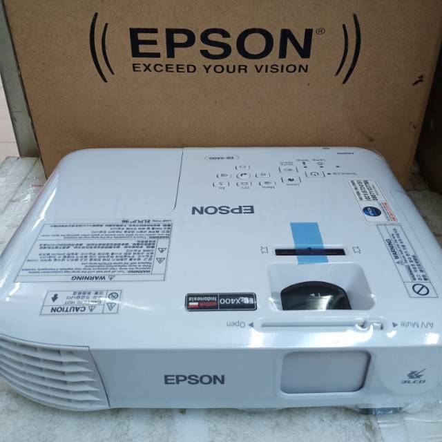 PROYEKTOR EPSON EB-X400.