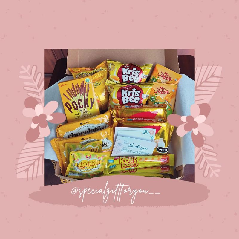 

Hampers Snack Kado ulang tahun