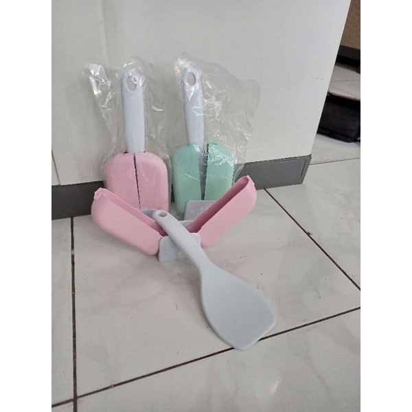 Entong nasi + tempat/sendok nasi