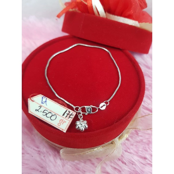 GL1752H298H gelang model italy bulat variasi bunga emas putih berat 2.500 pj 15.7cm kadar 75% 17k to