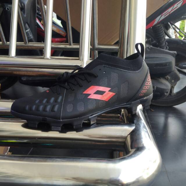 Sepatu original sepak bola Lotto energia Fg Jet Black solar red sepakbola