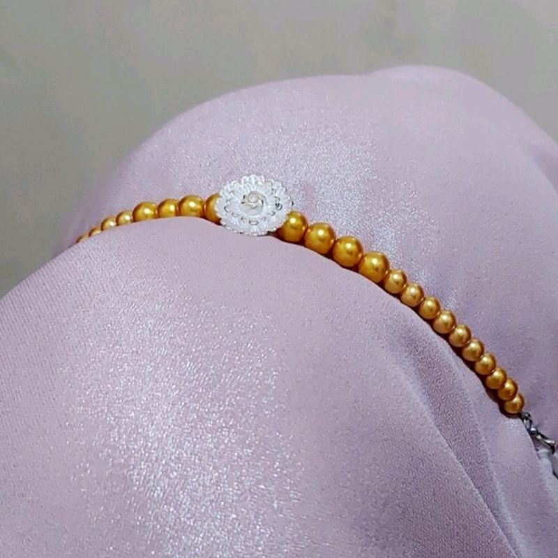 KONEKTOR MASKER HIJAB MUTIARA, PENGAIT MASKER HIJAB MUTIARA-Mtr Gold Bunga Satu