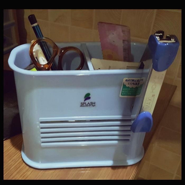 

Gaya Tempat Sendok / Kotak Pen Pensil Serbaguna Food Safe Viento Bergaransi