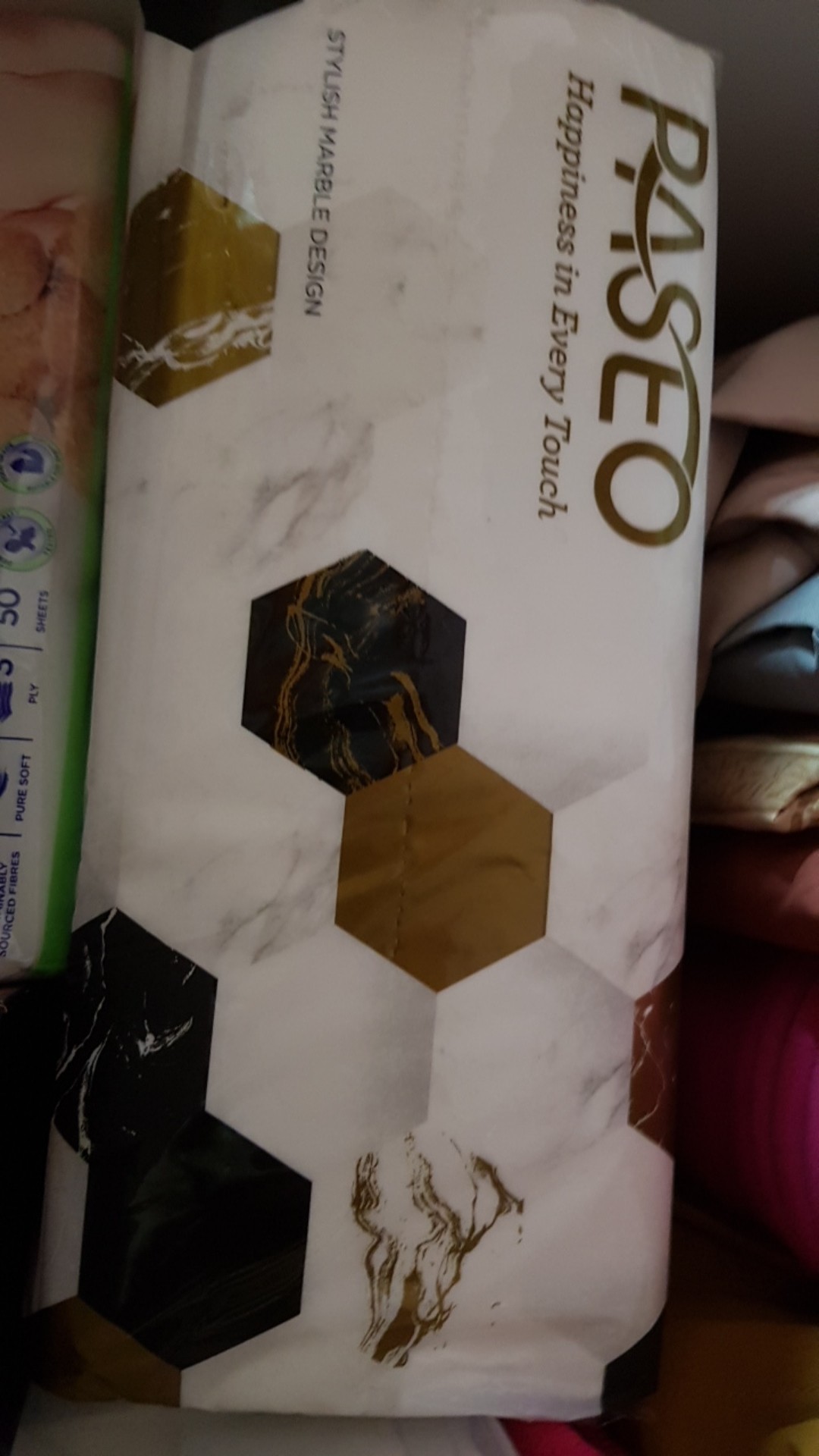 Paseo Luxurious Hand Towel Strong & Absorbent 150 Sheets