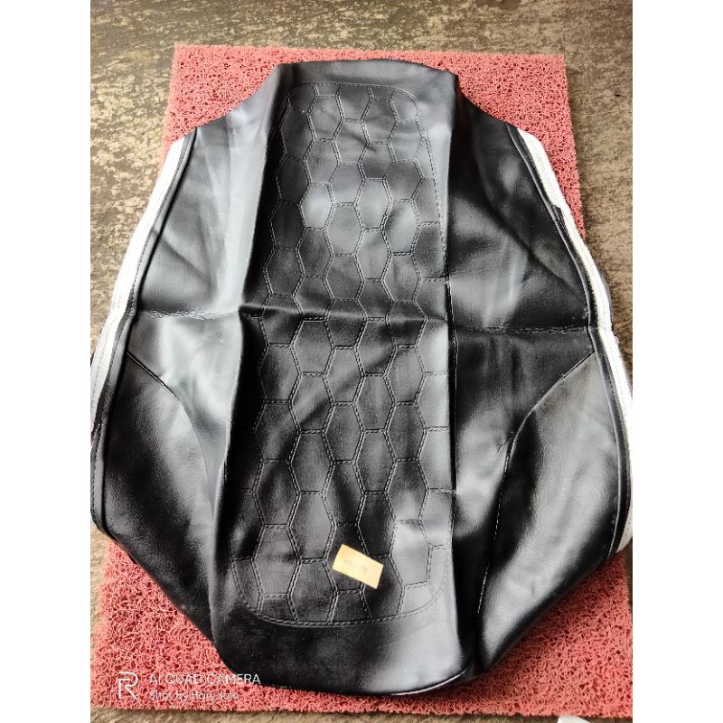 sarung jok cover kulit jok Yamaha RS RS100