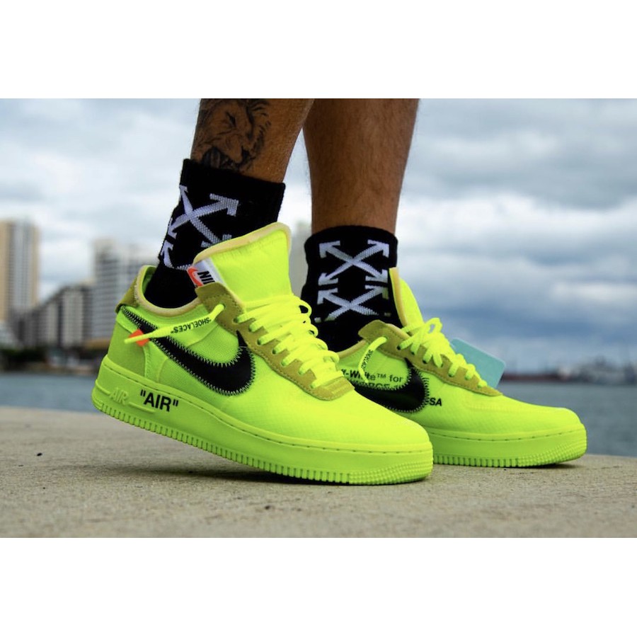 Jual NIKE AIR FORCE 1 X OFF WHITE VOLT 