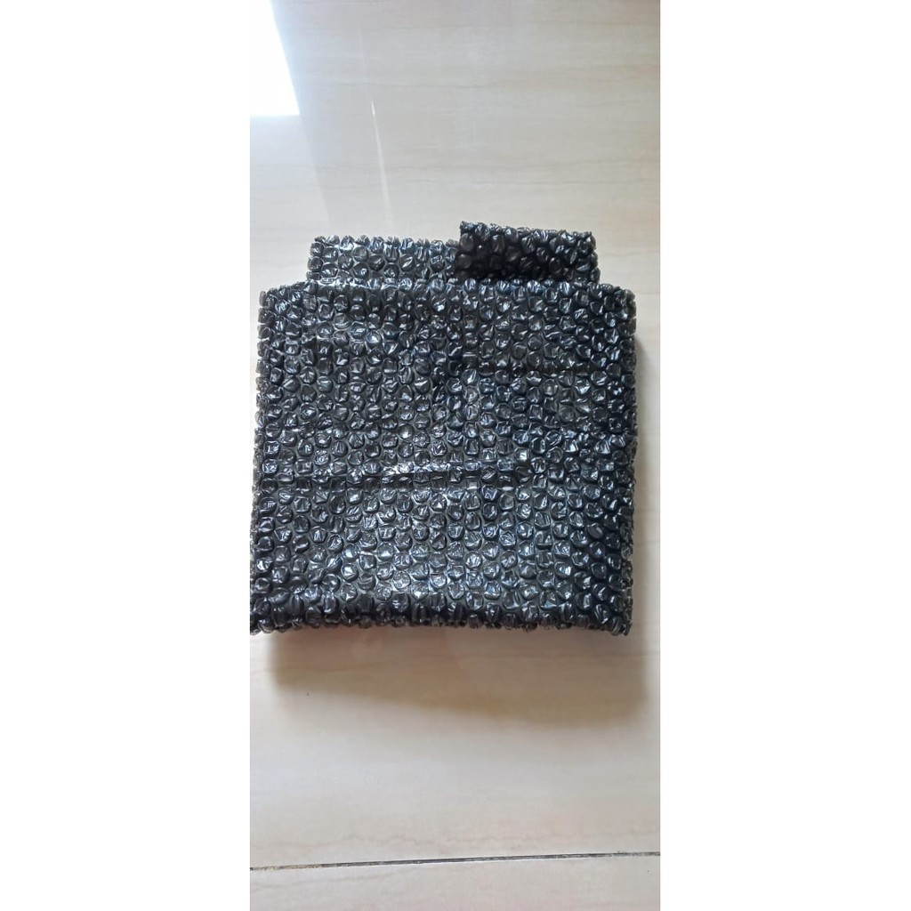 

BUBBLE WRAP ECER 25CM X 5 METER WARNA HITAM