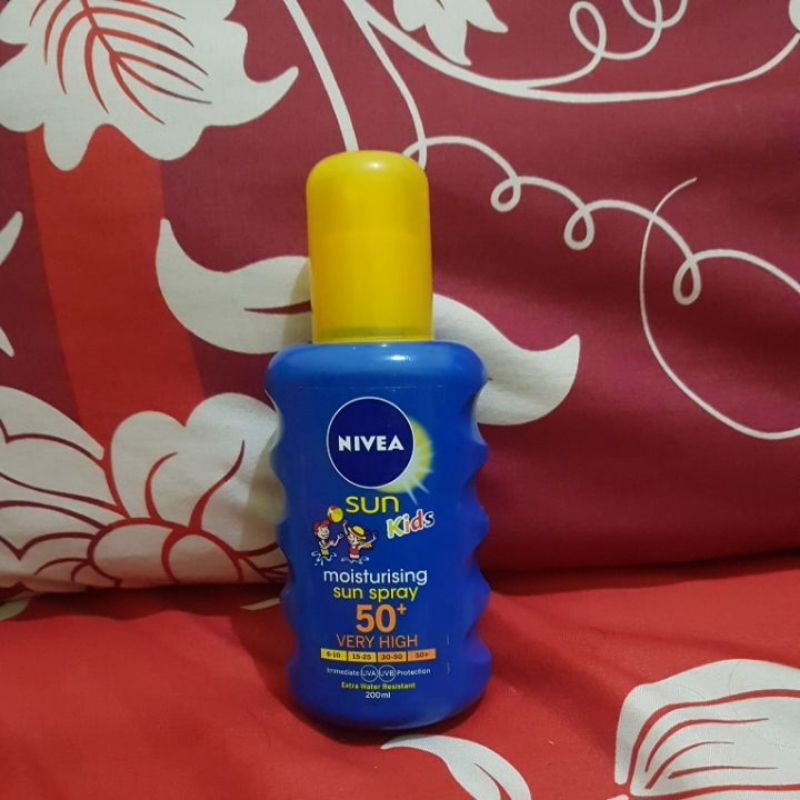 Nivea Sun Kids Moisturising Sun Spray 50+ 200 Ml( Very Hight)