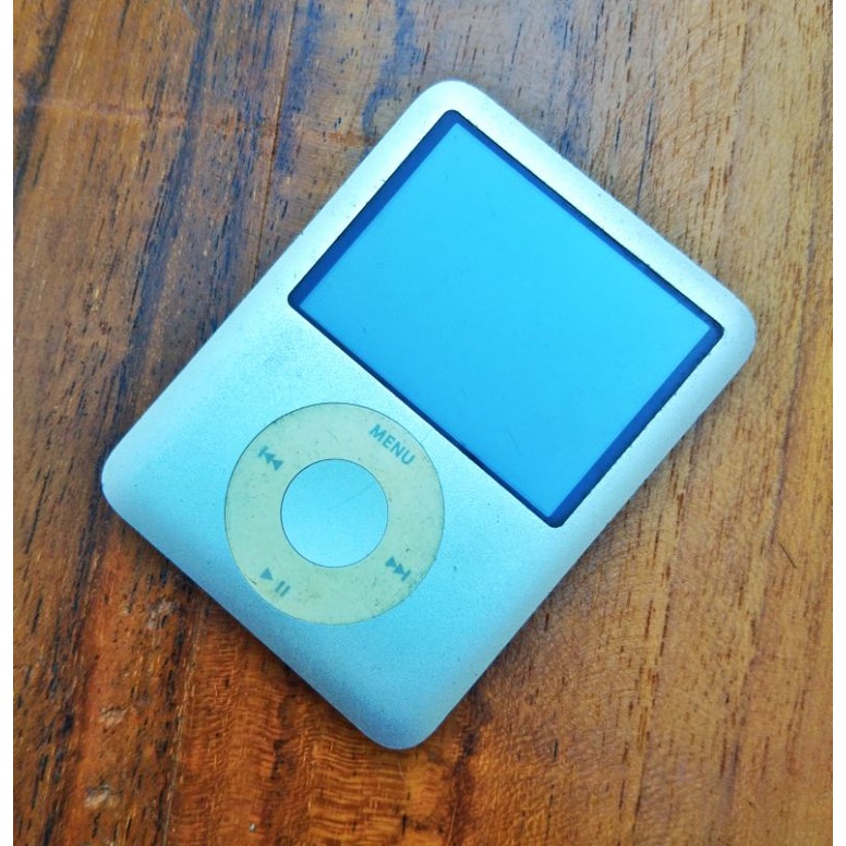 ipod nano. ipod. ipod apple