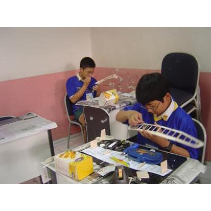 New Produk Pesawat Model Chuck Glider  Pelangi 50 Kit Diskon Termurah