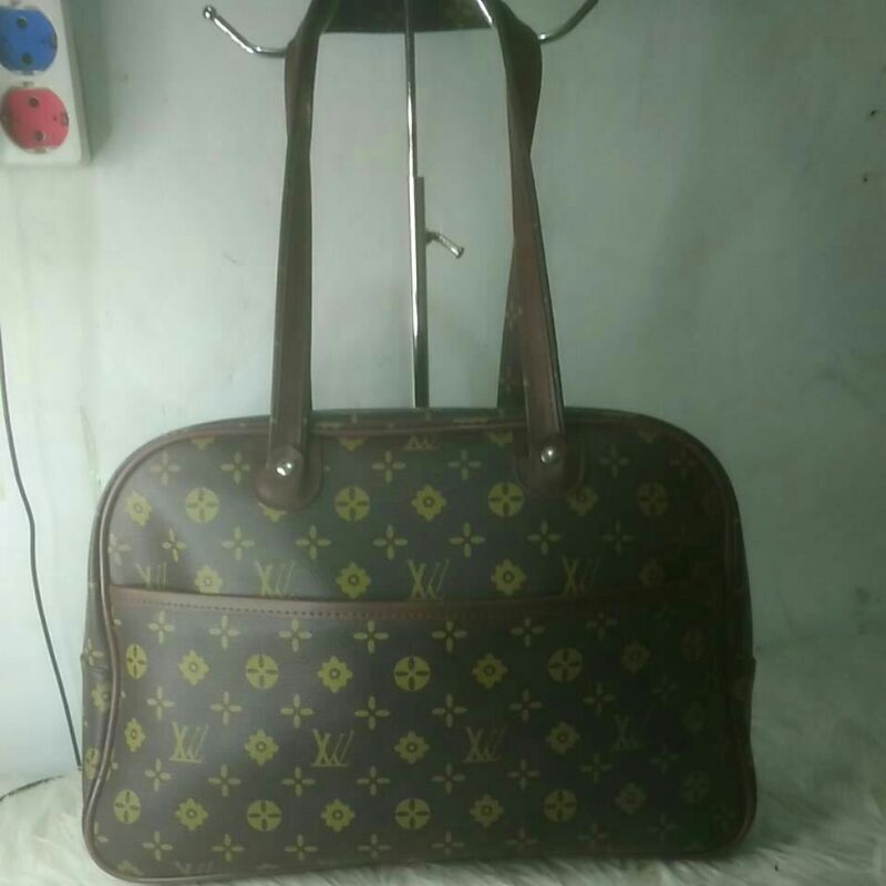 Tas wanita/shoulder bag/Preloved / Fashion "LV"