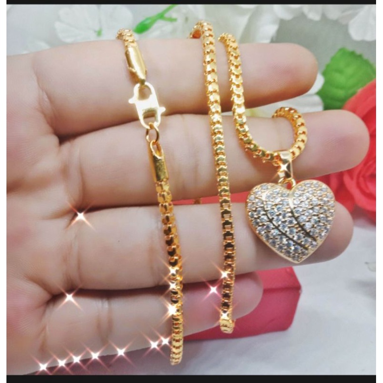 kalung perhiasan termewah 013,kalung titanium asli anti luntur anti karat,kalung perhiasan pashion wanita terbaru, perhiasan mirip mas asli, perhiasan berlapis emas 24 k,kalung wanita import